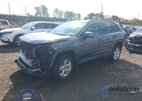 2021 Toyota Rav4 Hybrid Xle z USA, uszkodzony, nr VIN 4T3RWRFV5MU032358